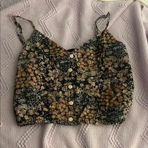 American Eagle. Crop top XS. Green/pinkish/orange floral pattern